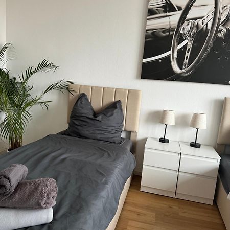 Monteur-& Ferienwohnung Eichmann Дрезден Екстер'єр фото